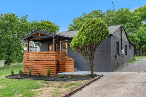 449 Dennis Dr, Nashville, TN 37207