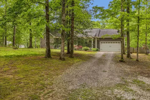 Exterior - 27 Lightning Bug Ln, Sewanee, TN 37375 photo 4 of 10