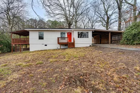 556 W Garden Farm Rd, Rossville, GA 30741