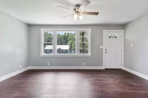 Living - 108 Brook Dr, Dickson, TN 37055 photo 1 of 6