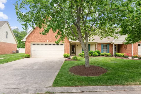 404 Biltmore Cir, Murfreesboro, TN 37128