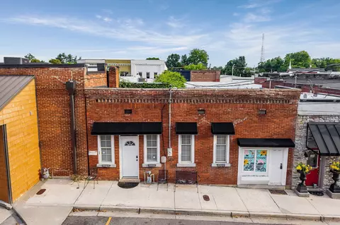 105 W Walnut St, Smithville, TN 37166