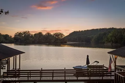 256 Sundown Shores Ln, Decatur, TN 37322