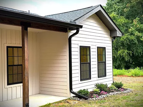 1146 Moodyville Loop, Byrdstown, TN 38549