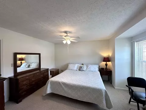 Bedroom - 2115 Mockingbird Ln #D, Springfield, TN 37172 photo 2 of 4