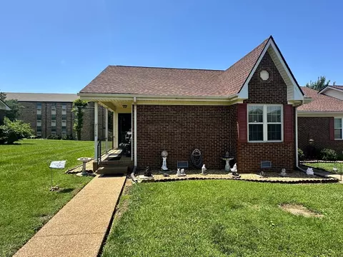 Exterior - 2115 Mockingbird Ln #D, Springfield, TN 37172 photo 2 of 3