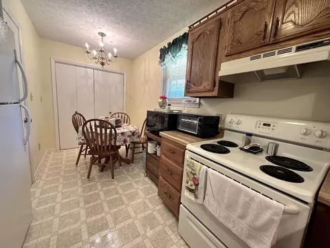 Kitchen - 2115 Mockingbird Ln #D, Springfield, TN 37172 photo 1 of 2