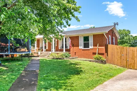 111 Rainbow St, Clarksville, TN 37042
