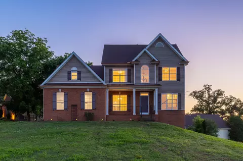 100 Nancy Ct, Hermitage, TN 37076