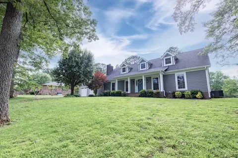 301 Mosley Dr, Springfield, TN 37172 photo 4