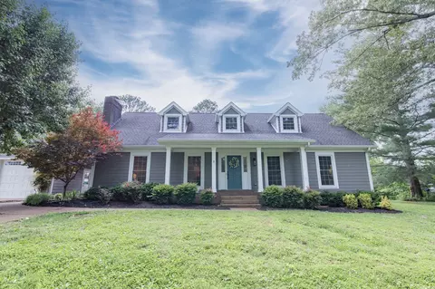 301 Mosley Dr, Springfield, TN 37172 photo 2
