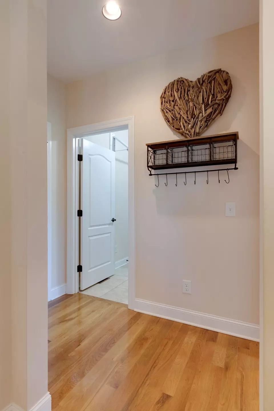 Entry Way - 3715 Petty Ln, Columbia, TN 38401 photo 8 of 8