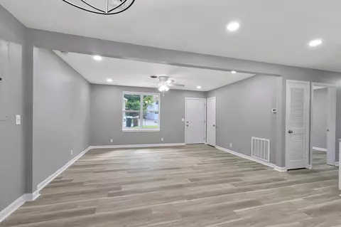 Living - 4904 Algonquin Trl, Antioch, TN 37013 photo 3 of 3