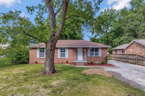 Exterior - 4904 Algonquin Trl, Antioch, TN 37013 photo 4 of 9