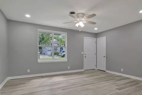 Living - 4904 Algonquin Trl, Antioch, TN 37013 photo 1 of 3
