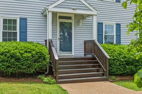 838 Hillside Dr, Springfield, TN 37172