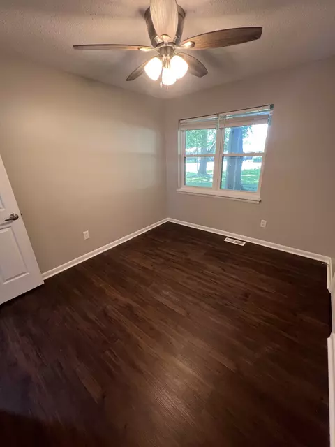Bedroom - 1846 Patrick Rd, Pulaski, TN 38478 photo 5 of 8