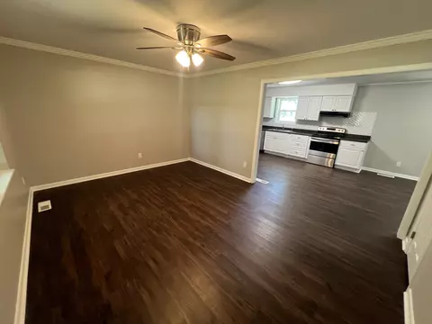 Living - 1846 Patrick Rd, Pulaski, TN 38478 photo 1 of 7