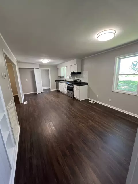 Kitchen - 1846 Patrick Rd, Pulaski, TN 38478 photo 3 of 3