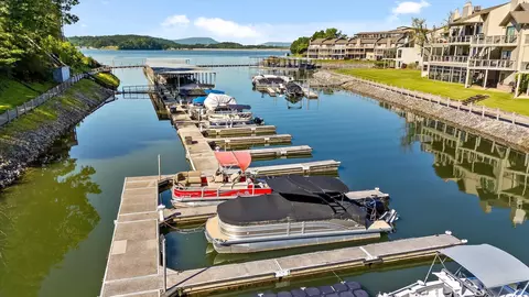 4274 Lakeshore Ln #104, Chattanooga, TN 37415