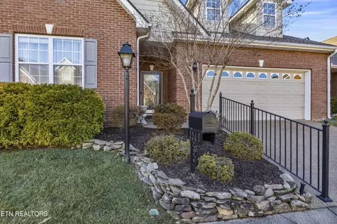 5569 Beverly Square Way, Knoxville, TN 37918