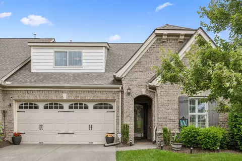 1420 Whispering Oaks Dr, Lebanon, TN 37090