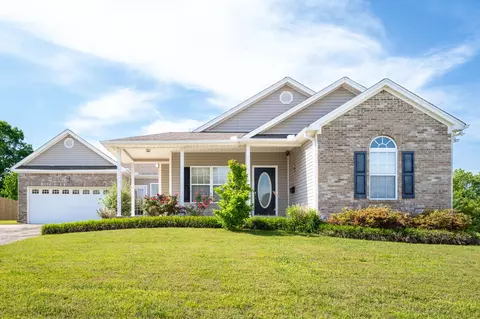 10329 Sovereign Pointe Dr, Soddy Daisy, TN 37379