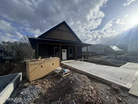 2924 Tipi Way, Pigeon Forge, TN 37863