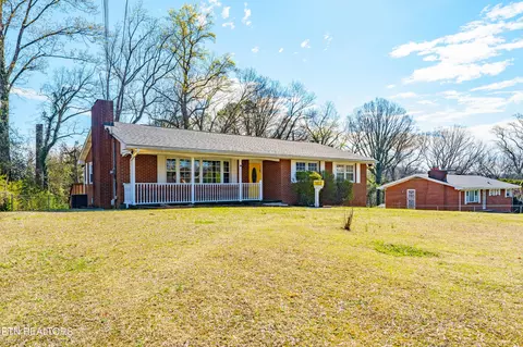 1808 Woodhaven Dr, Knoxville, TN 37914