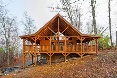 4215 Dollys Dr, Sevierville, TN 37876