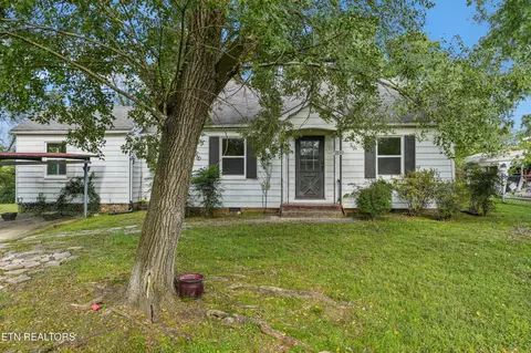111 Park Dr, Maryville, TN 37804
