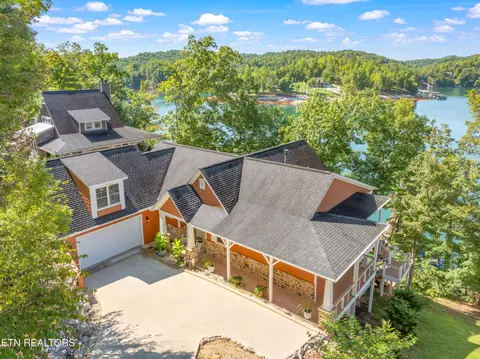 479 Bankwood Ln, La Follette, TN 37766