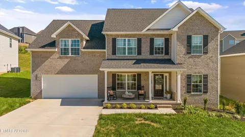 8228 Zenith Ln, Powell, TN 37849