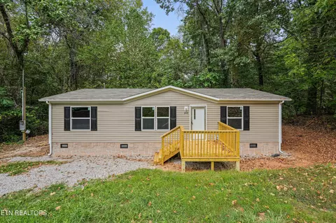 249 Skyline Dr, Harriman, TN 37748