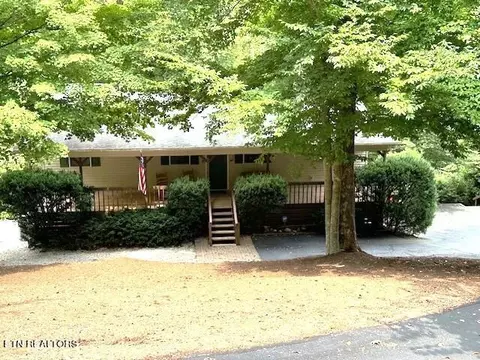 122 Hiwassee Dr, Jacksboro, TN 37757