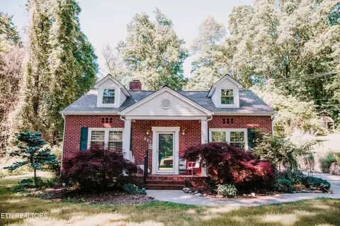 126 Orchard Rd, Norris, TN 37828