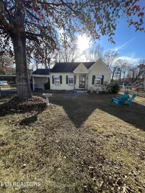 325 Kentucky Ave, Clinton, TN 37716