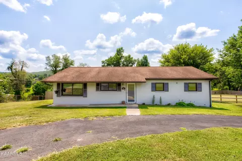 1576 Back Valley Rd, La Follette, TN 37766