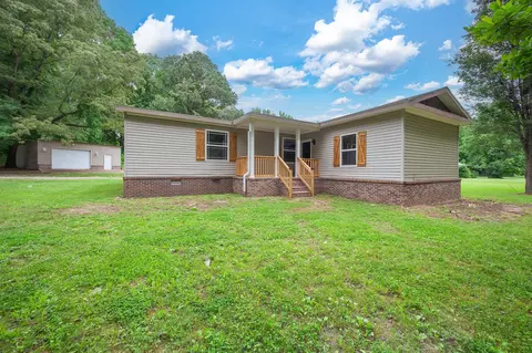 2945 Christmasville Rd, Jackson, TN 38305