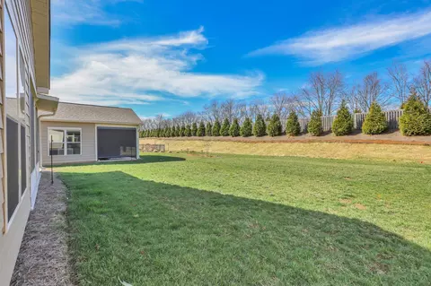 Exterior - 1084 Sumner Grv, Spring Hill, TN 37174 photo 9 of 13