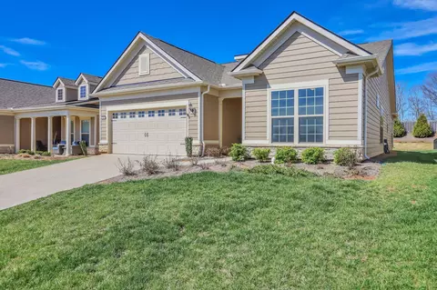 Exterior - 1084 Sumner Grv, Spring Hill, TN 37174 photo 4 of 13