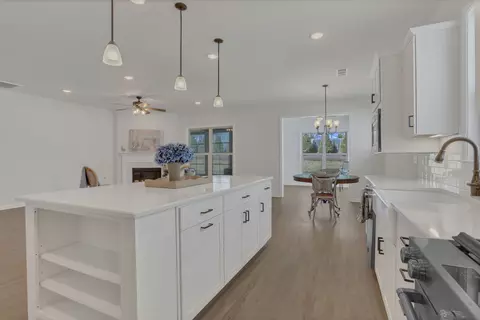 Kitchen - 1084 Sumner Grv, Spring Hill, TN 37174 photo 3 of 4