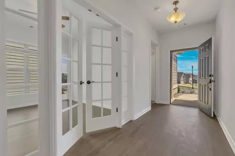 Entry Way - 1084 Sumner Grv, Spring Hill, TN 37174 photo 1 of 3
