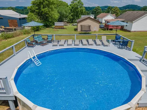 530 Maplewood Dr, Cornersville, TN 37047