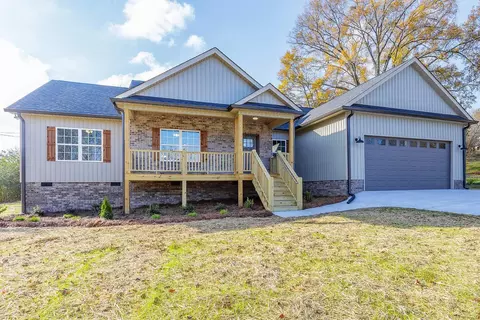 3205 Leona Dr, Rocky Face, GA 30740