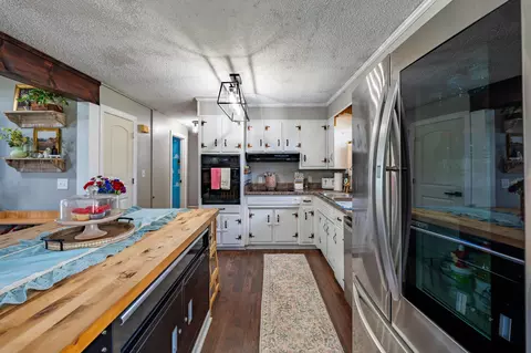 Kitchen - 2203 Bluegrass Dr, Springfield, TN 37172 photo 3 of 3
