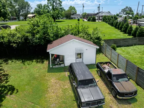 Exterior - 2203 Bluegrass Dr, Springfield, TN 37172 photo 8 of 9