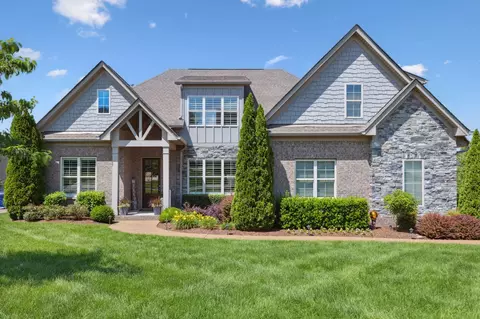 4136 Banner Square Ln, Arrington, TN 37014
