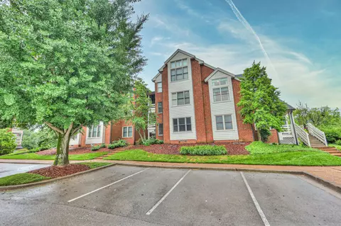 202 Boxmere Pl, Nashville, TN 37215