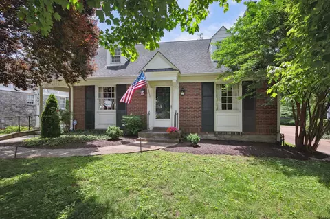 3605 Meadow Dr, Nashville, TN 37215